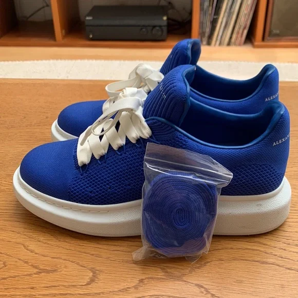 Alexander McQueen Sneakers - Picture 6 of 9